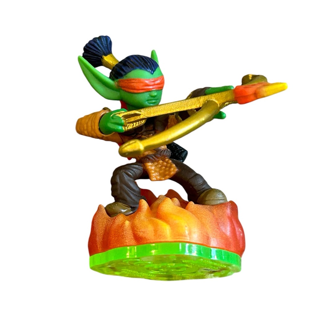 Skylanders Spyro’s Adventure Flameslinger archer elf fire type loose figure